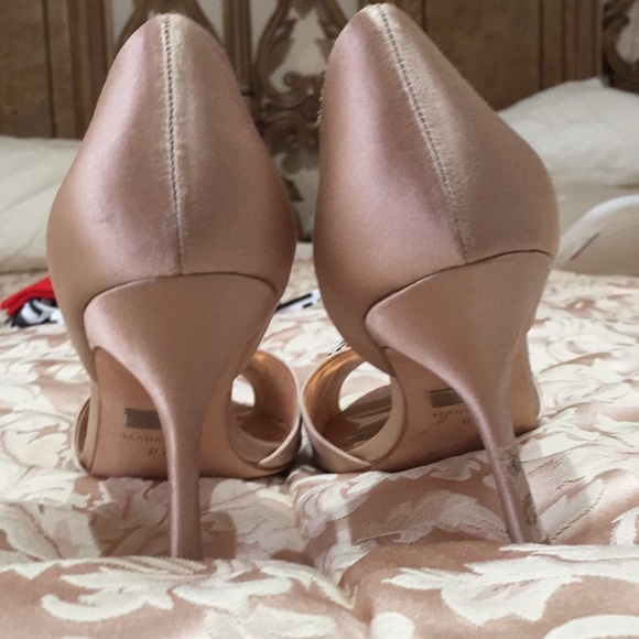 Beige heels - Picture 4 of 4